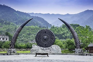 國家AAAA級景區(qū)——中華古瑤第一村