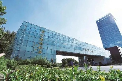 中國唯一的區(qū)港合一保稅區(qū)-張家港保稅區(qū)上線鐵軍智能閘機！