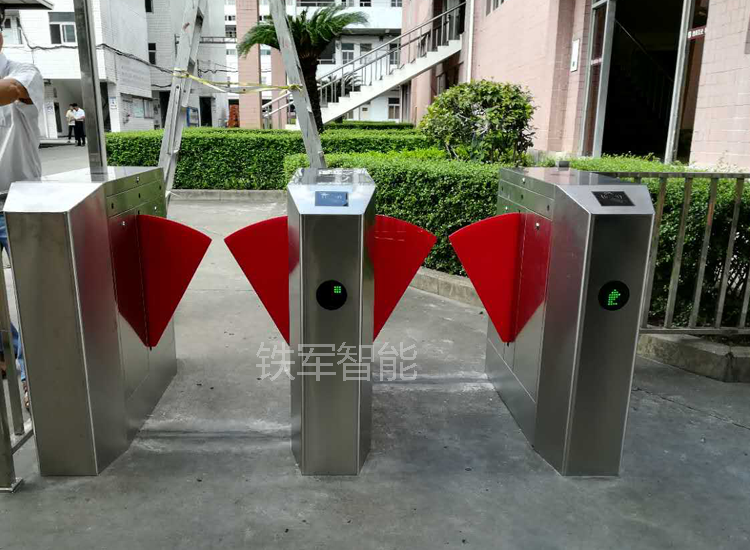 東莞信泰-工廠翼閘速通門