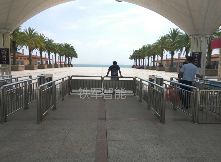 深圳玫瑰海岸-景區三輥閘速通門 深圳玫瑰海岸-景區三輥閘速通門