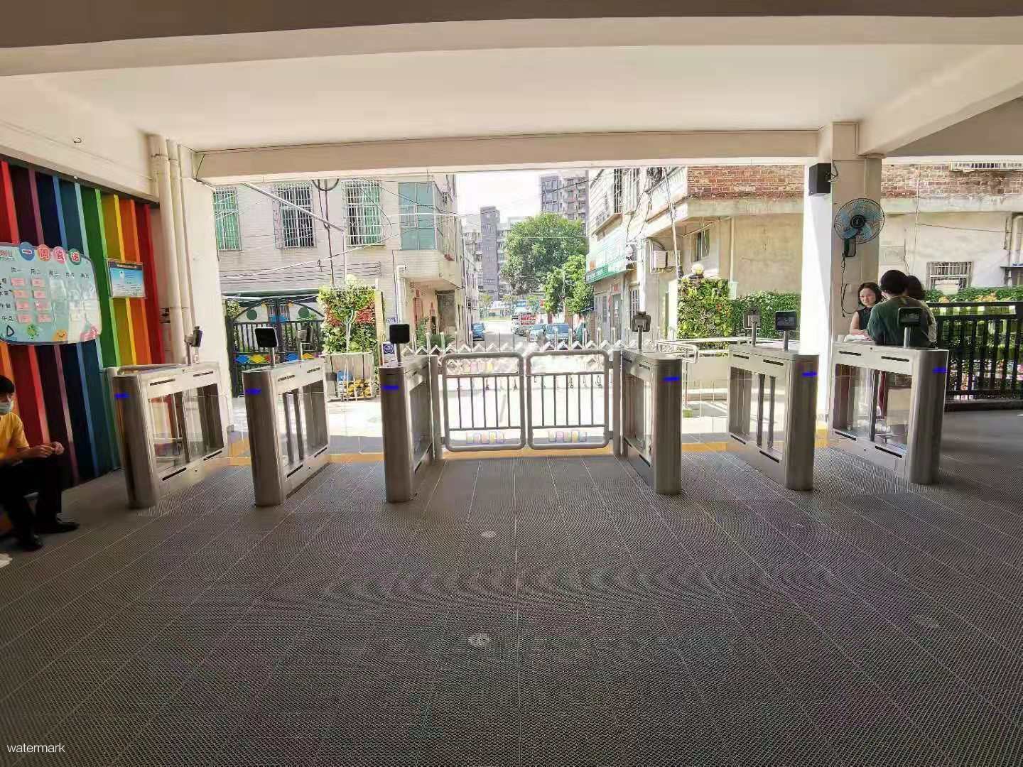 校園人臉識別閘機系統(tǒng)組成和功能分析