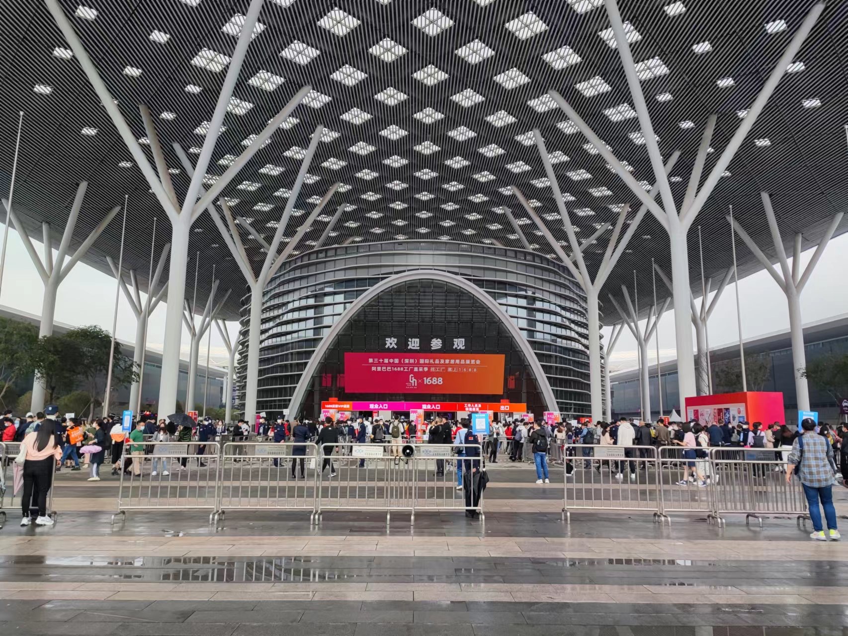 第30屆深圳禮品展開幕，鐵軍智能防疫閘機助力深圳國際會展中心疫情防控！
