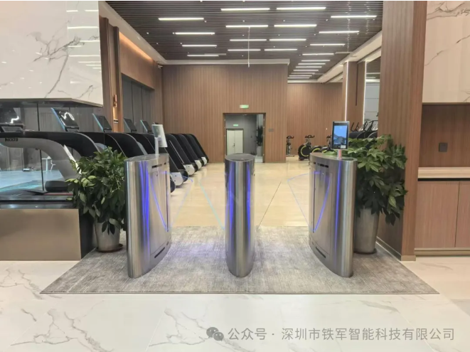 河北承德鳳凰會-健身房上線鐵軍智能閘機！