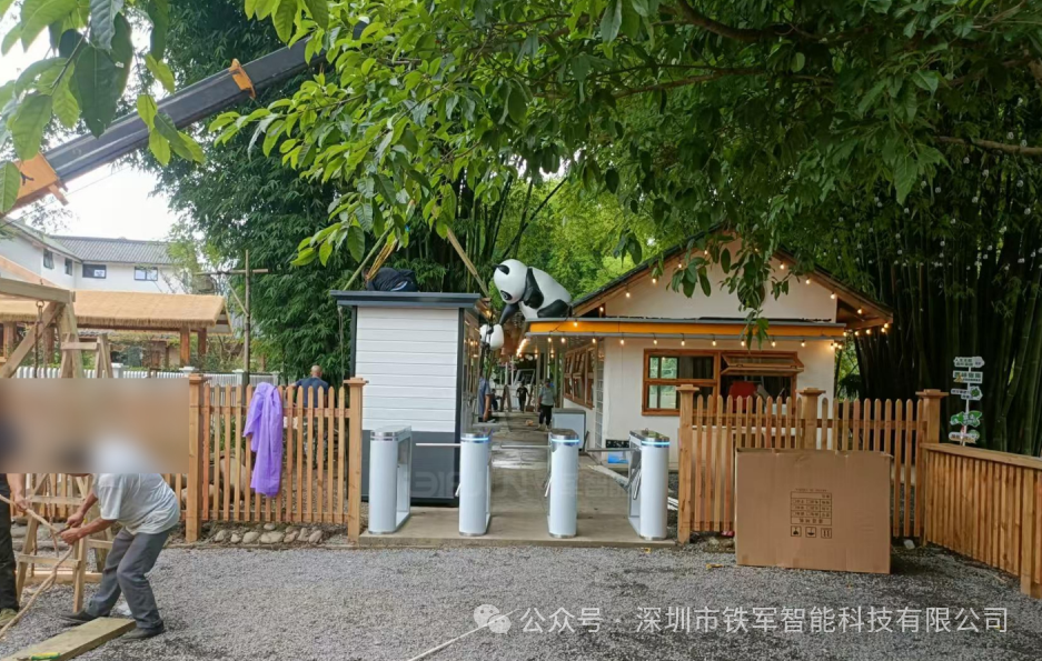 景區(qū)檢票口閘機(jī)哪個廠家好？鐵軍智能：以四大作用構(gòu)建智慧景區(qū)核心