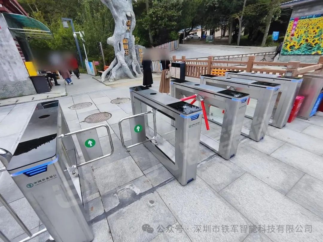 1761791098134878.jpg 5.jpg