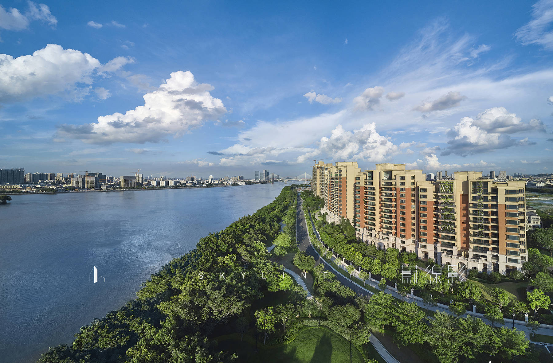 霍英東集團·南天名苑（廣州）——智能化人臉識別電鍍速通門項目